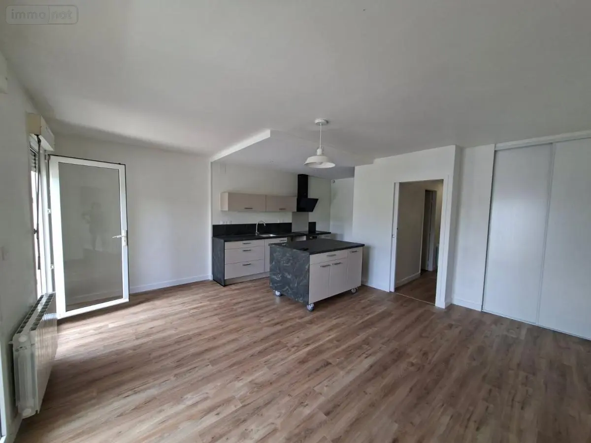 Appartement a vendre Angers 49000 Maine-et-Loire 49 72 m2 4 pièces 236250 euros 49002-1226 001