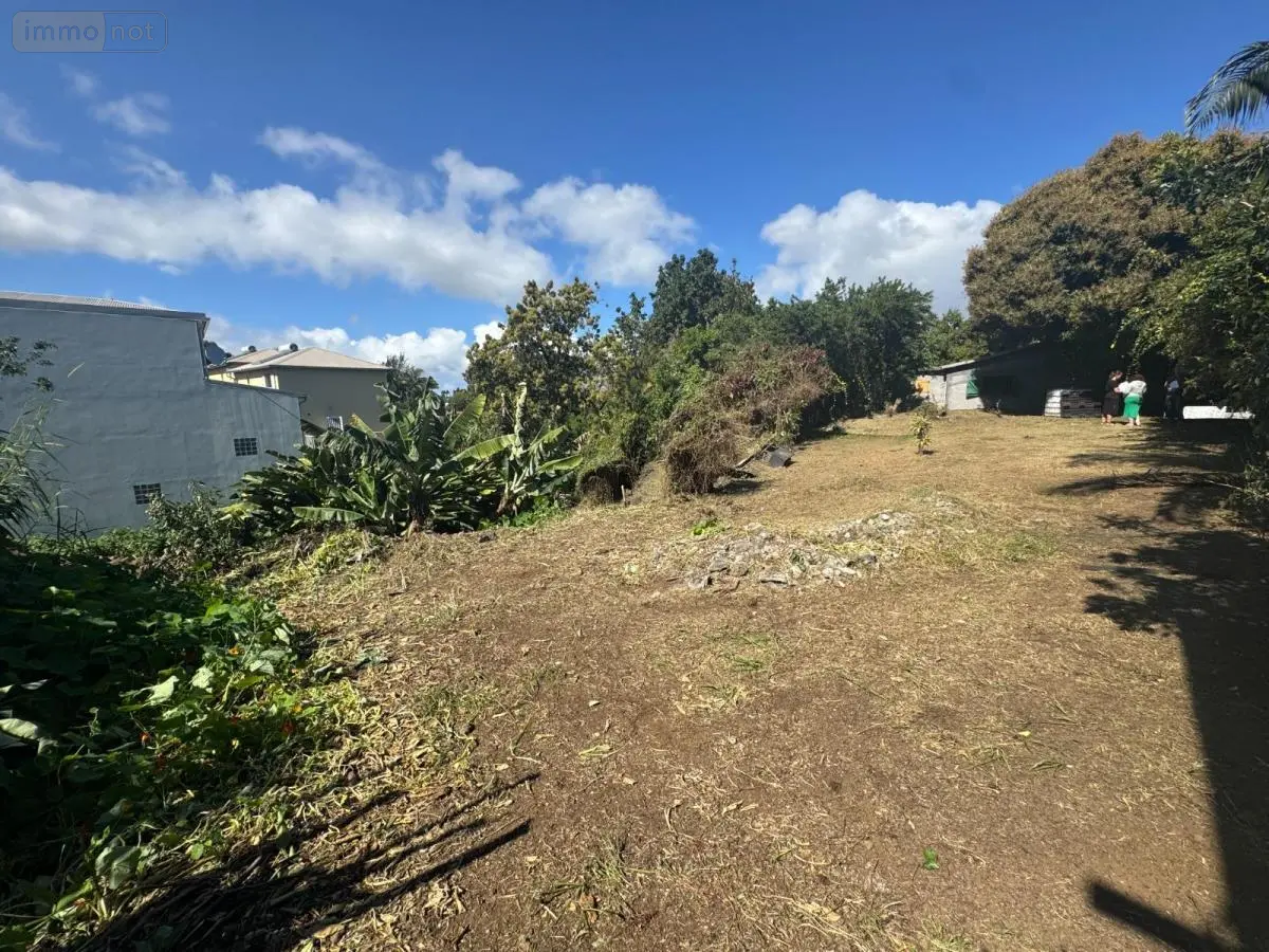 Terrain a batir a vendre Le Tampon 97418 La Réunion 974 226800 euros 97410-723 001
