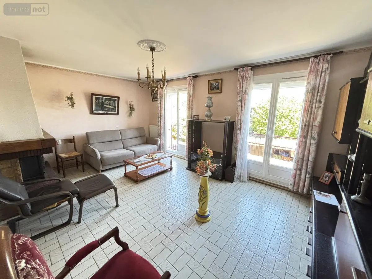 Maison a vendre Saint-Germain-du-Puy 18390 Cher 18 91 m2 5 pièces 118400 euros 18004-4238 001