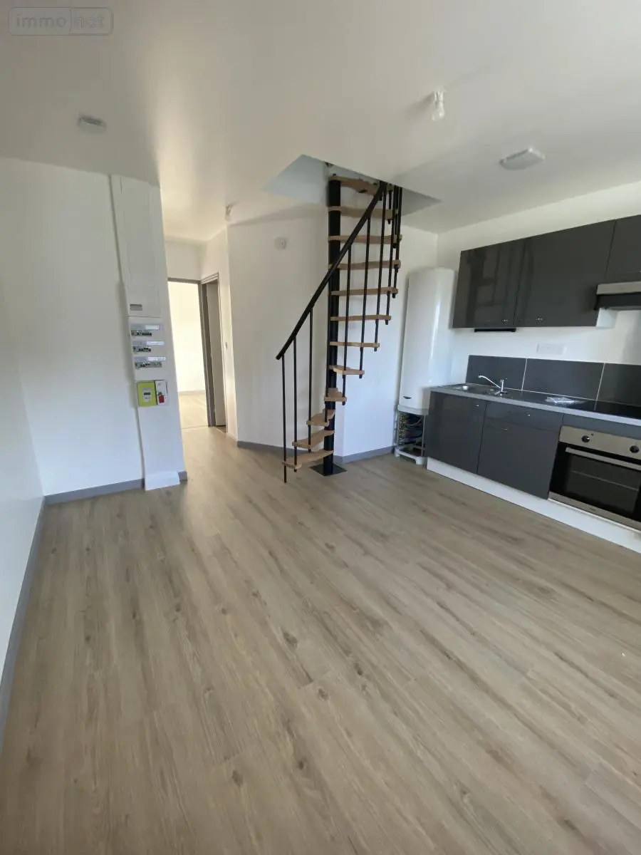 Location appartement Loudéac 22600 Côtes-d'Armor 22 35 m2 520 euros 22110-L393 001