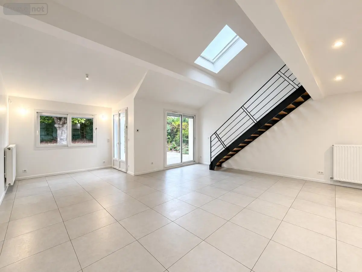 Location maison Tinqueux 51430 Marne 51 158 m2 6 pièces 1400 euros 51066-L754 001
