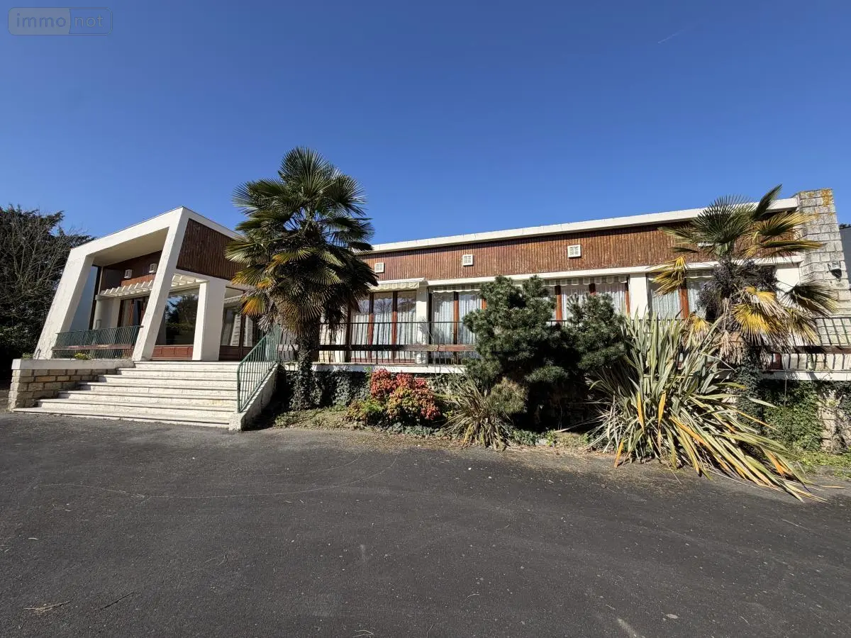 Maison a vendre Cholet 49300 Maine-et-Loire 49 123 m2 6 pièces 313500 euros 49055-84 001