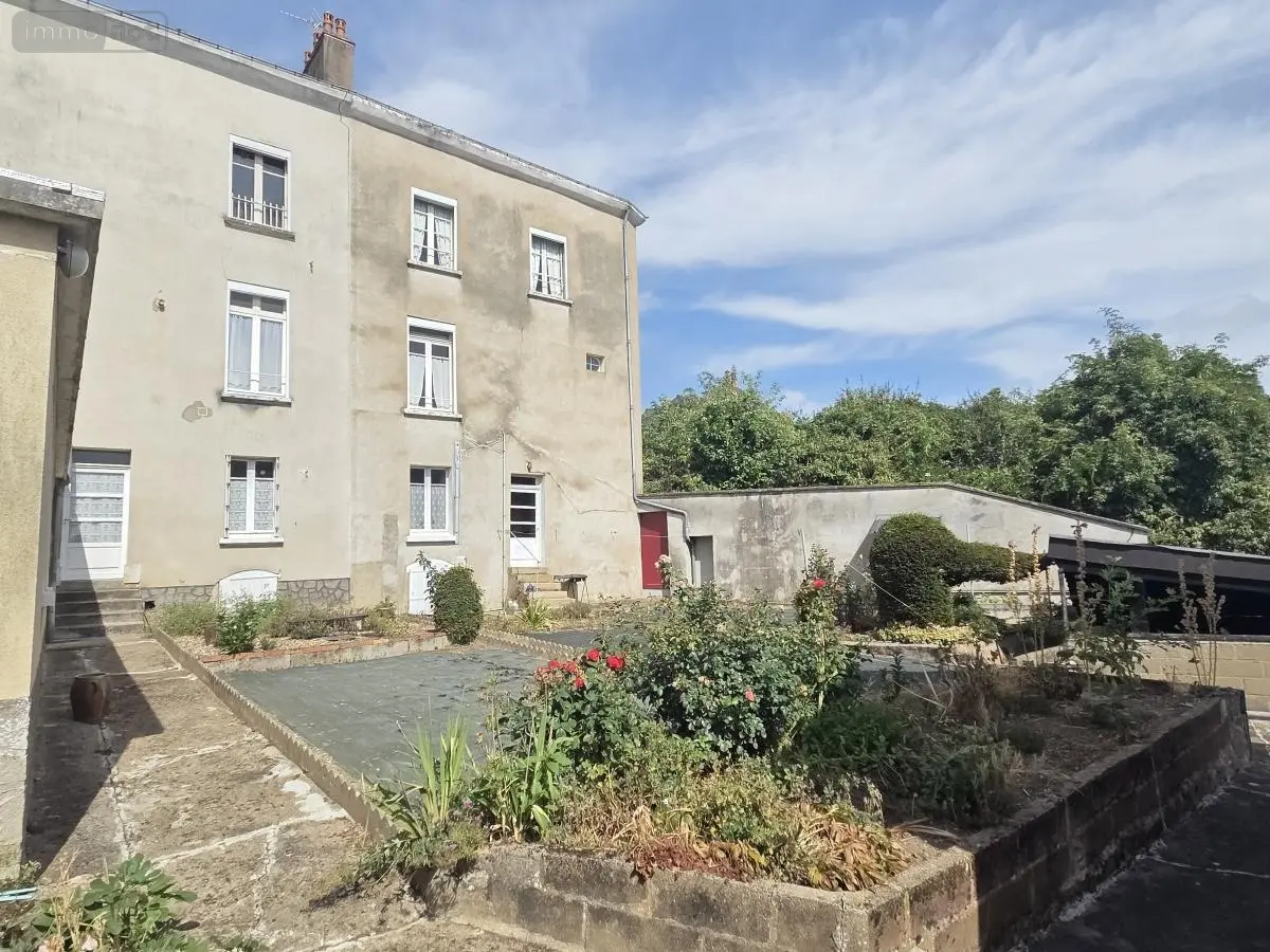 Immeuble de rapport a vendre Château-Gontier-sur-Mayenne 53200 Mayenne 53 170 m2 147200 euros 53073-1780 001