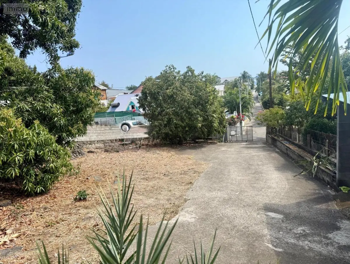 Terrain a batir a vendre Saint-Leu 97416 La Réunion 974 1090000 euros 97410-719 001