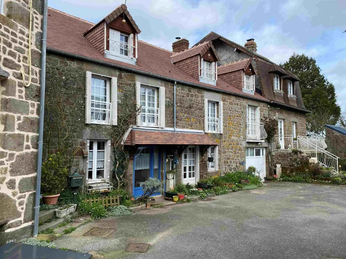 Maison a vendre Les Monts d'Andaine 61600 Orne 61 145 m2 7 pièces 142600 euros 61030-1322 001