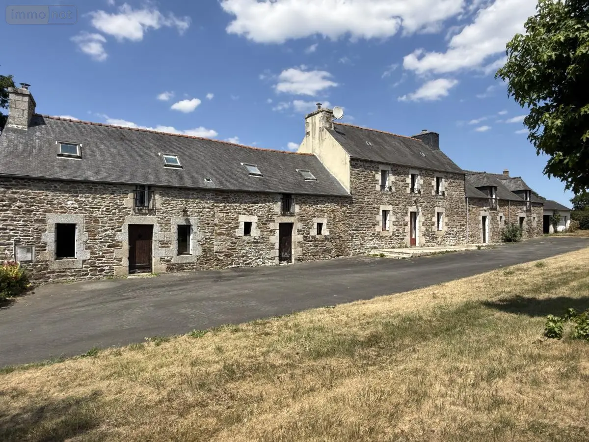 Maison a vendre Pont-Melvez 22390 Côtes-d'Armor 22 196 m2 206760 euros 22064-1387 001