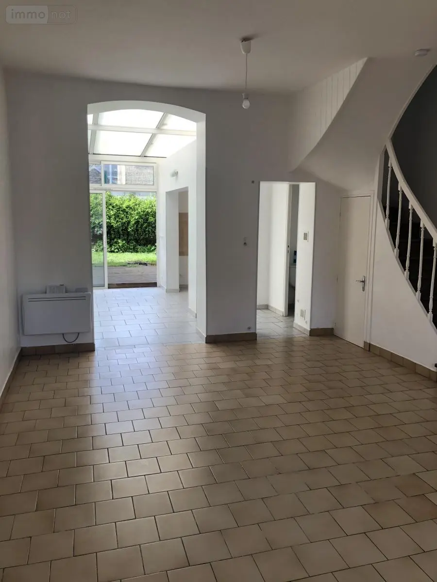 Location maison Amiens 80000 Somme 80 87 m2 6 pièces 917 euros 80011-L1063 001