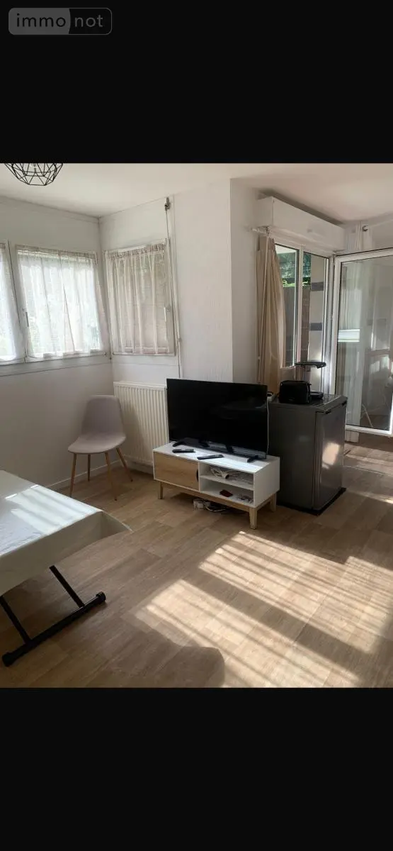 Location appartement Angers 49000 Maine-et-Loire 49 34 m2 1 pièce 755 euros 49009-L116 001