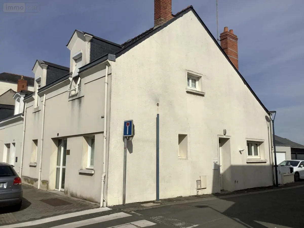 Fonds et murs commerciaux a vendre Trélazé 49800 Maine-et-Loire 49 129 m2 256760 euros 49013-2052 001