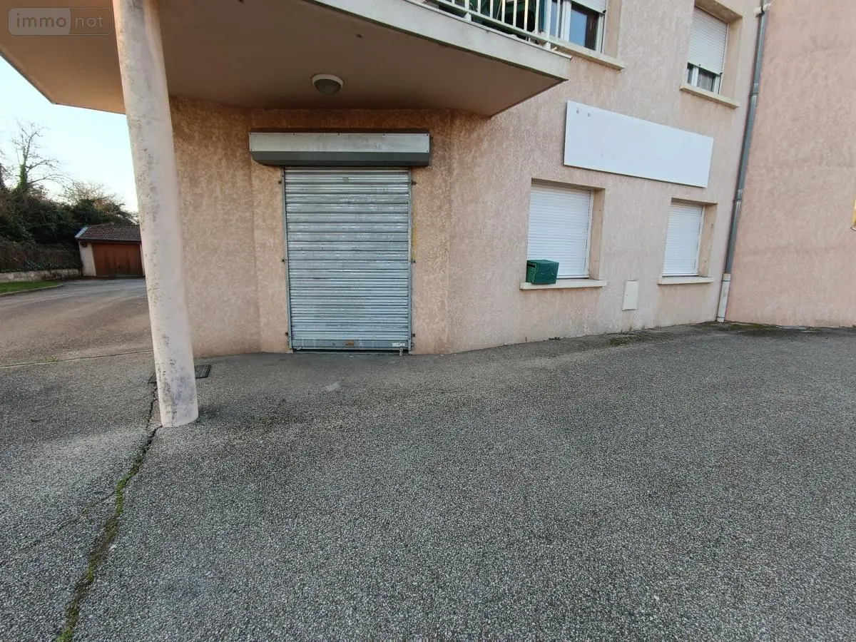 Location fonds et murs commerciaux Péronnas 01960 Ain 01 71 m2 647 euros 01083-L139 001