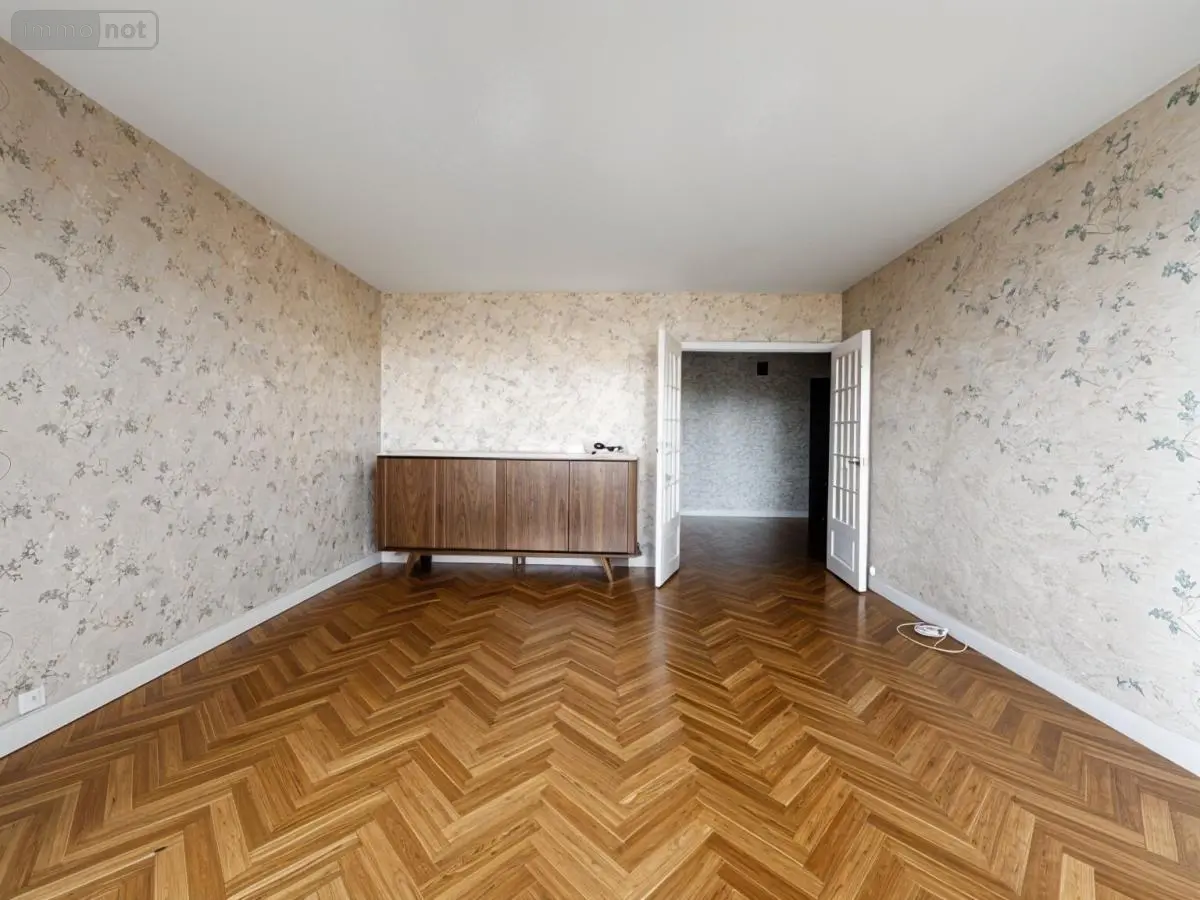 Appartement a vendre Angers 49000 Maine-et-Loire 49 104 m2 4 pièces 262500 euros 49114-824 001