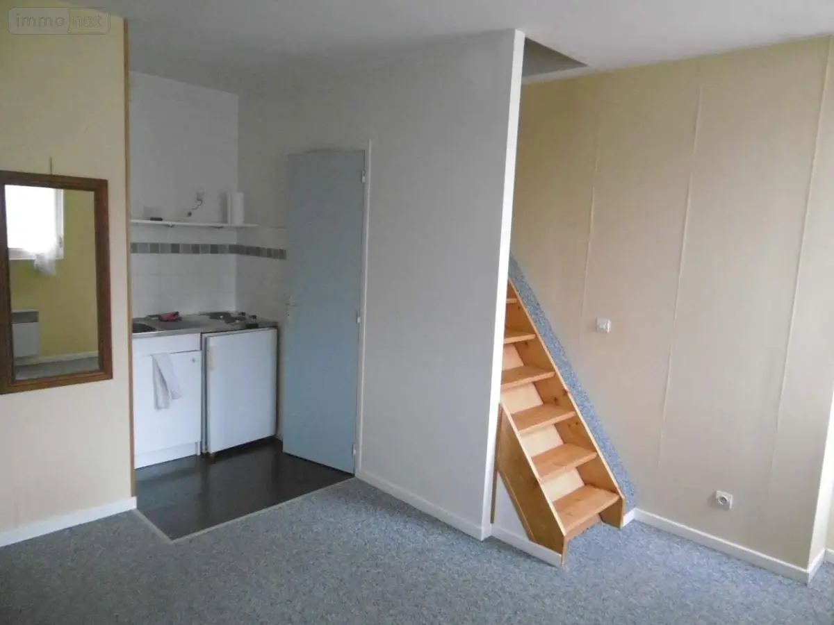 Location appartement Reims 51100 Marne 51 32 m2 1 pièce 450 euros 51082-L891 001