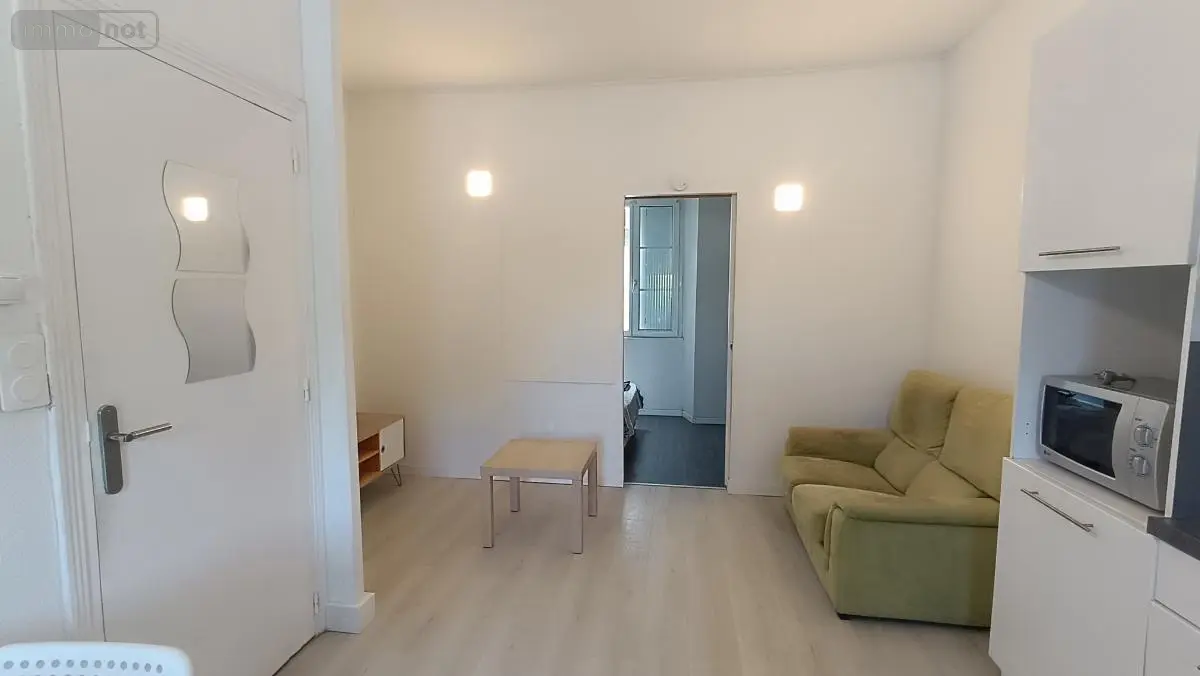 Location appartement Lorient 56100 Morbihan 56 29 m2 2 pièces 595 euros 56082-L79 001