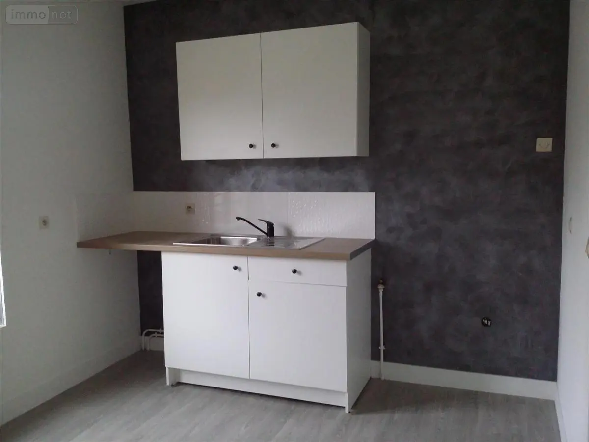 Location appartement Livarot-Pays-d'Auge 14140 Calvados 14 84 m2 587 euros 14058-L305 001