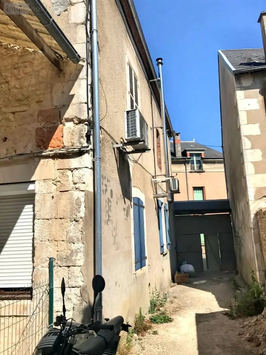 Immeuble de rapport a vendre Les Aix-d'Angillon 18220 Cher 18 150 m2 156750 euros 18006-250 001