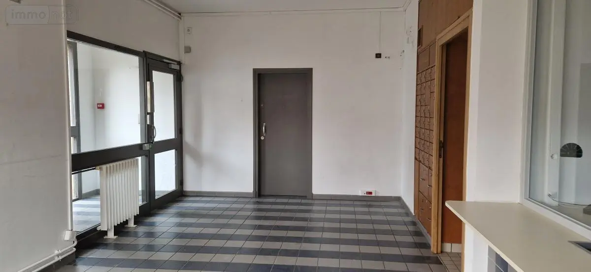 Location fonds et murs commerciaux Pont-à-Vendin 62880 Pas-de-Calais 62 126 m2 850 euros 62032-L888 001