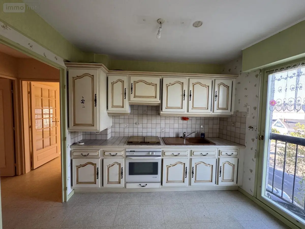 Appartement a vendre Sablé-sur-Sarthe 72300 Sarthe 72 87 m2 5 pièces 141750 euros 72068-2243 001