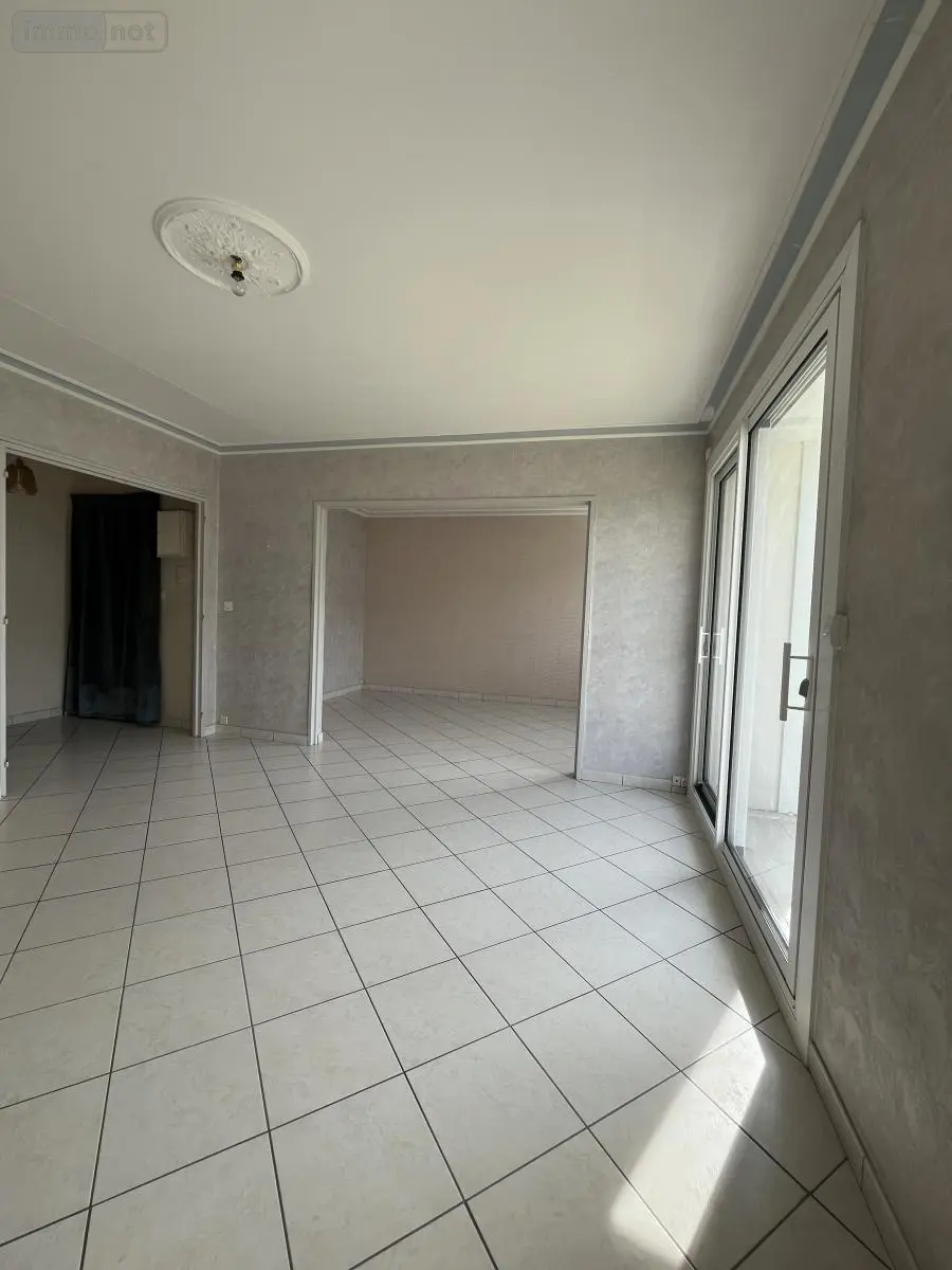 Location appartement Laval 53000 Mayenne 53 76 m2 4 pièces 775 euros 53003-L28 001
