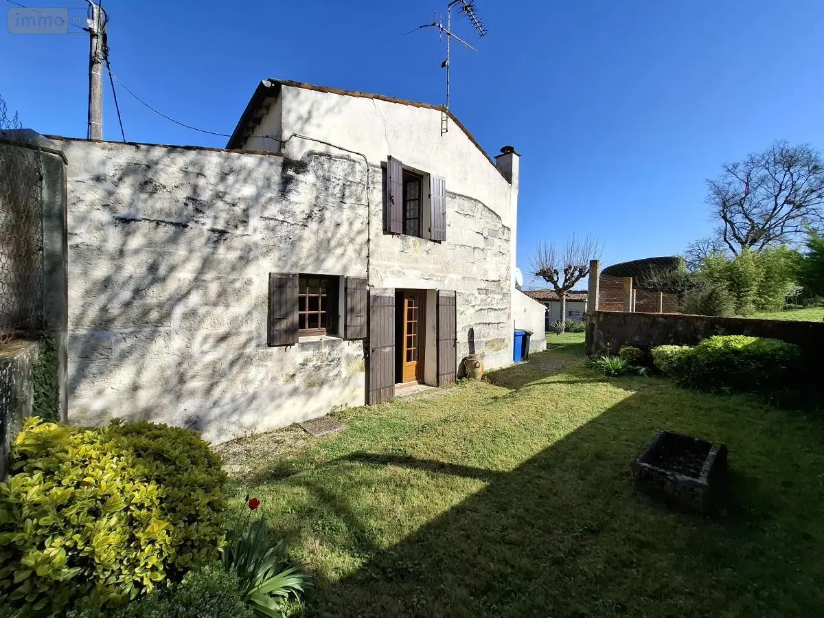 Maison a vendre Saintes 17100 Charente-Maritime 17 90 m2 3 pièces 157380 euros 17111-722 001