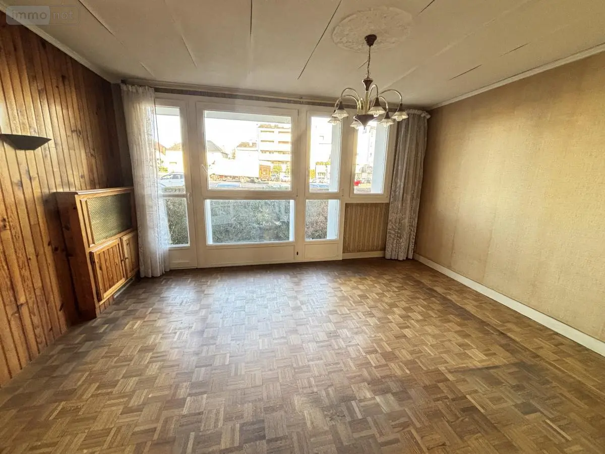 Appartement a vendre Bourges 18000 Cher 18 62 m2 3 pièces 70700 euros 18004-4244 001
