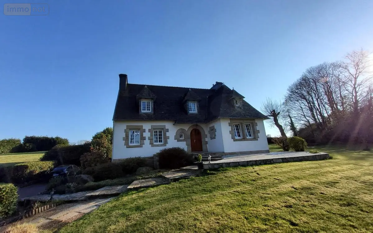 Maison a vendre Carhaix-Plouguer 29270 Finistère 29 166 m2 7 pièces 262500 euros 29066-3840 001