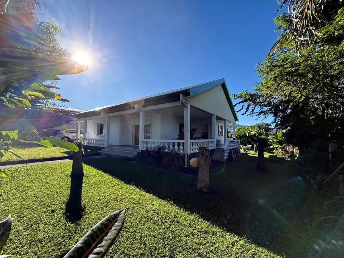 Maison a vendre Le Tampon 97418 La Réunion 974 121 m2 4 pièces 358435 euros 97410-734 001