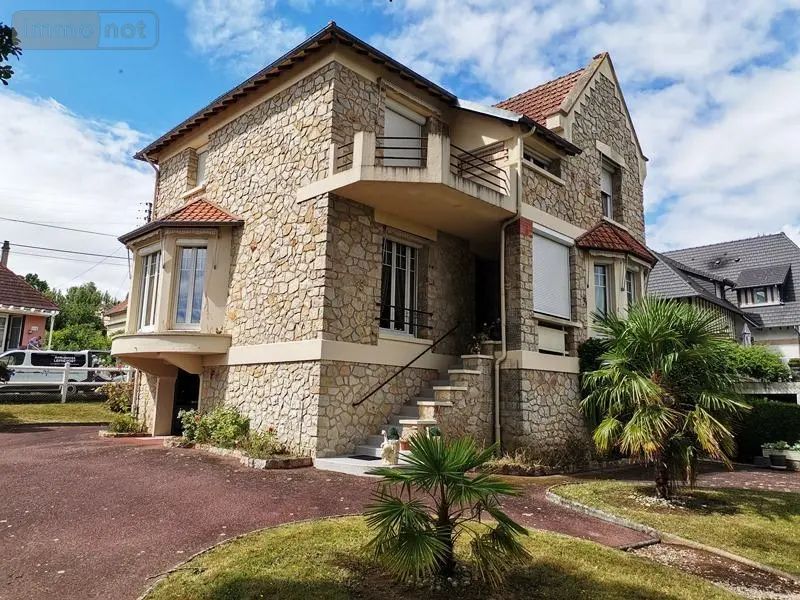 Maison a vendre Bagnoles de l'Orne Normandie 61140 Orne 61 150 m2 7 pièces 280300 euros 61030-1319 001