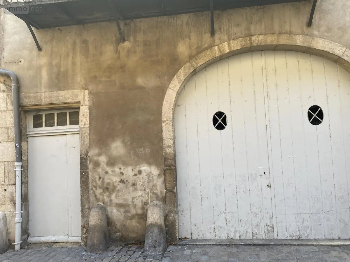 Location garage et parking Dole 39100 Jura 39 50 m2 150 euros 21005-L12 001