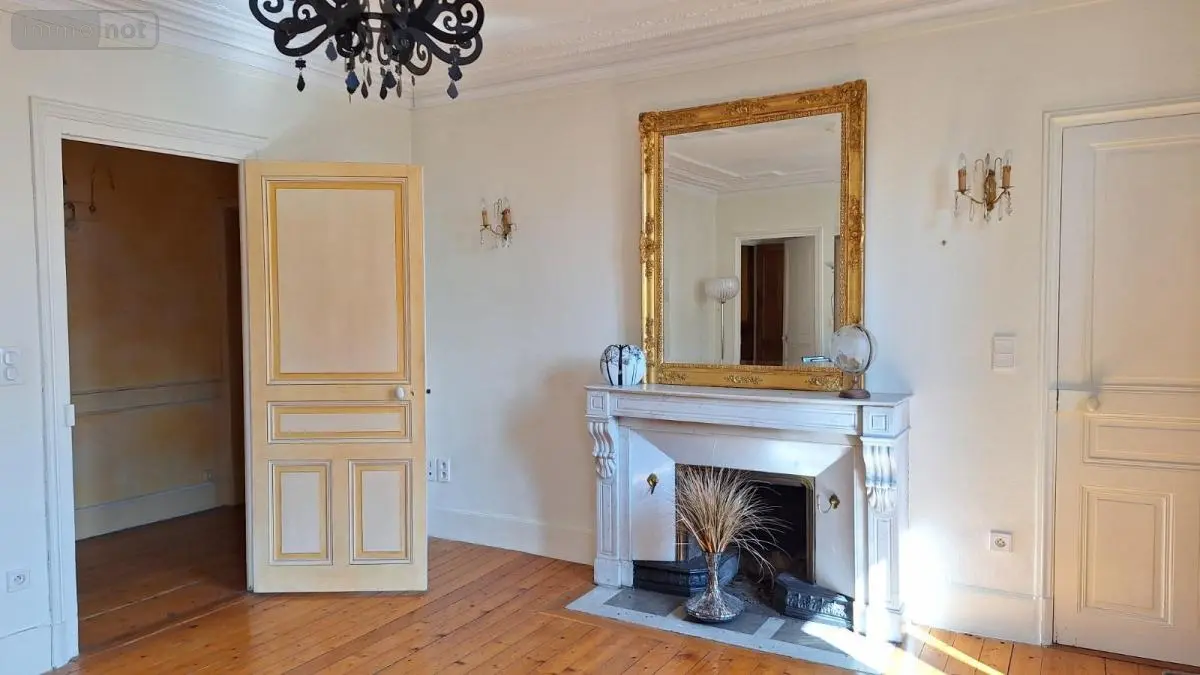 Appartement a vendre Bourg-en-Bresse 01000 Ain 01 128 m2 5 pièces 198000 euros 01018-416 001