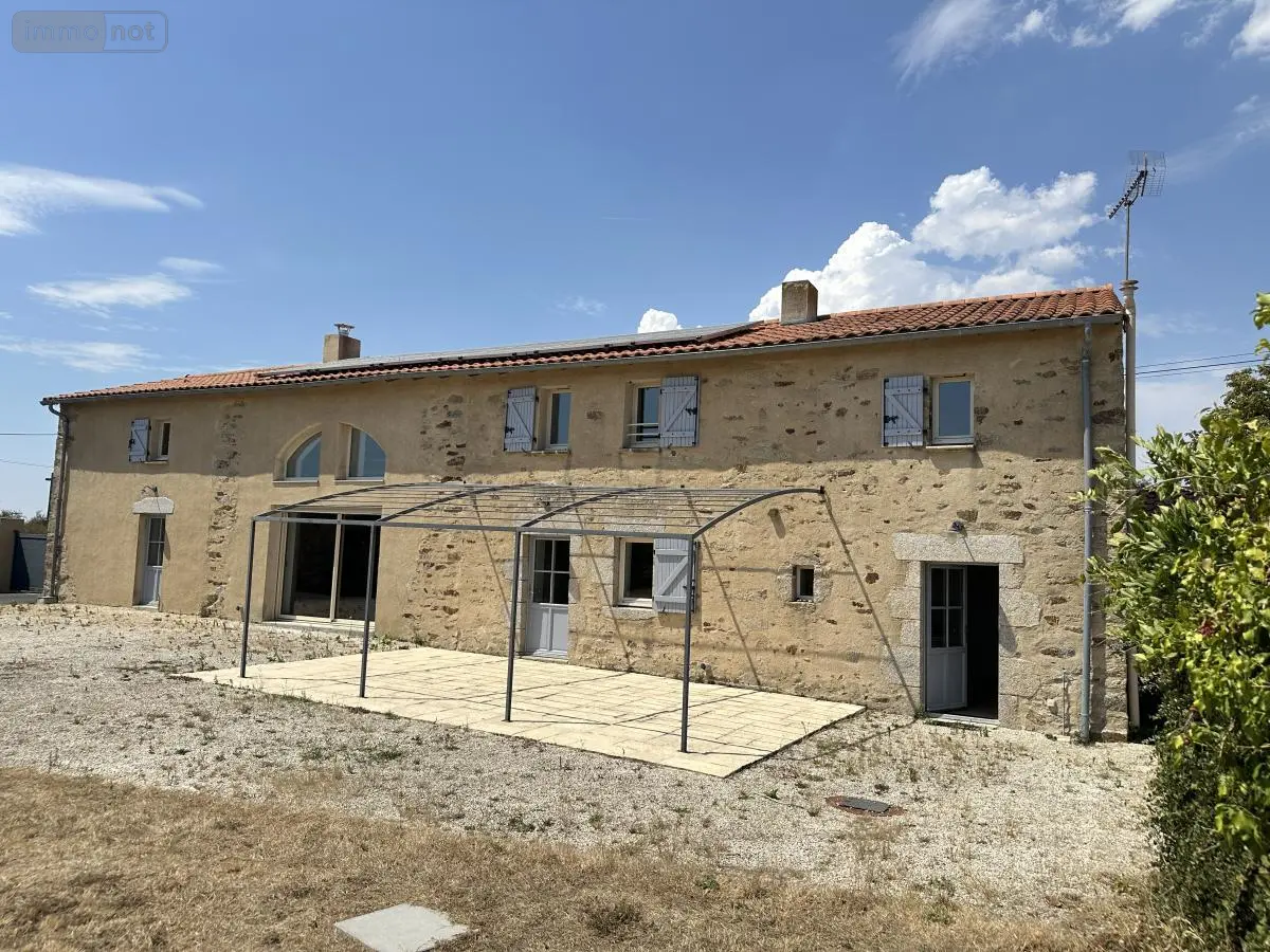 Maison a vendre Treize-Septiers 85600 Vendée 85 167 m2 5 pièces 387750 euros 85020-1546 001