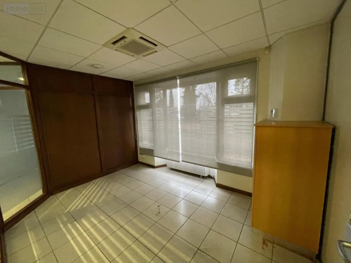 Location fonds et murs commerciaux Damparis 39500 Jura 39 115 m2 1200 euros 39033-L501 001
