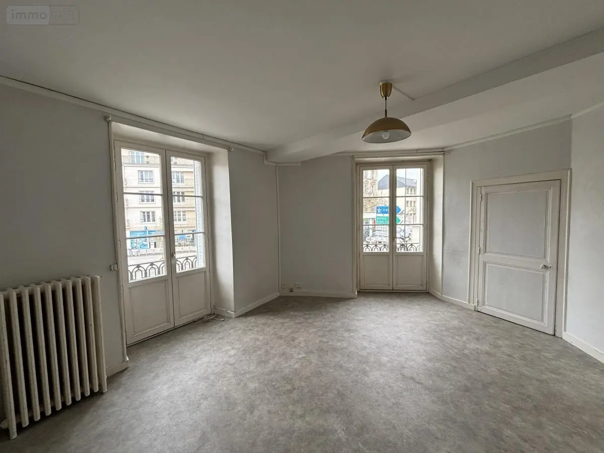 Location appartement Laval 53000 Mayenne 53 64 m2 3 pièces 650 euros 53005-L460 001