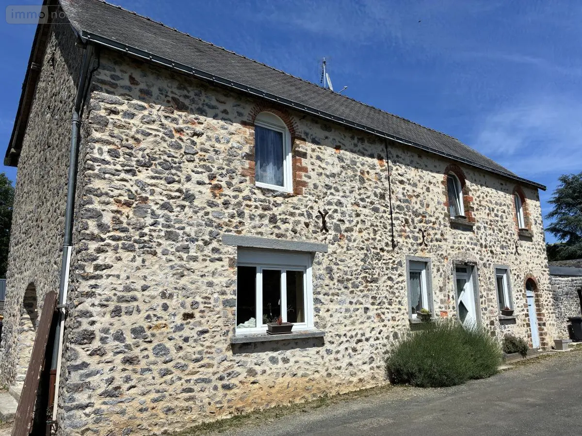 Maison a vendre Soulgé-sur-Ouette 53210 Mayenne 53 132 m2 6 pièces 171600 euros 53004-1331 001