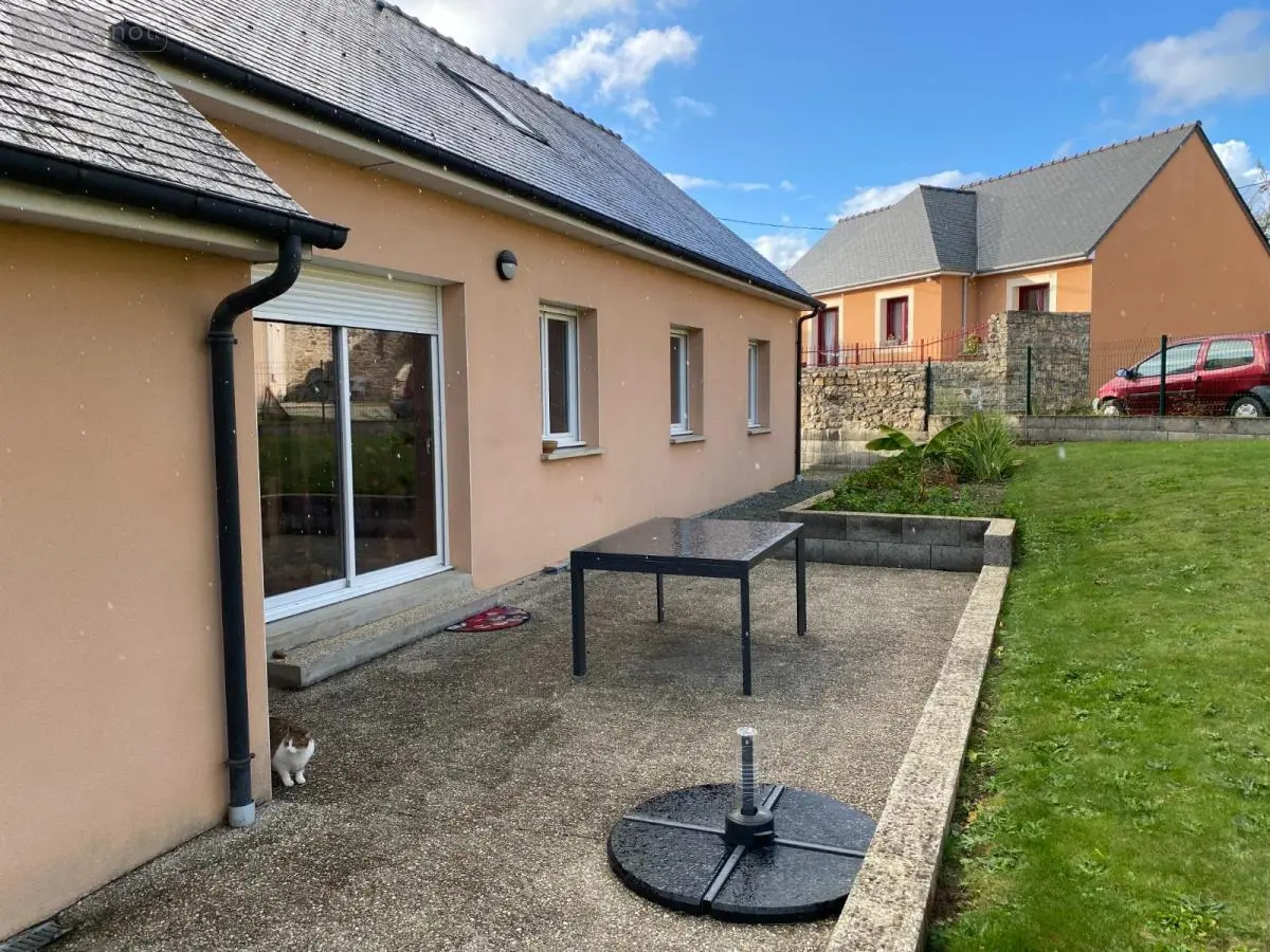 Location maison Évron 53150 Mayenne 53 89 m2 5 pièces 730 euros 53078-L173 001