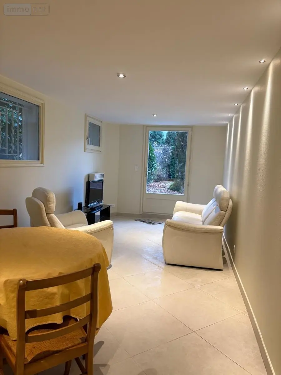 Location appartement Thyez 74300 Haute-Savoie 74 51 m2 2 pièces 850 euros 74019-L2 001