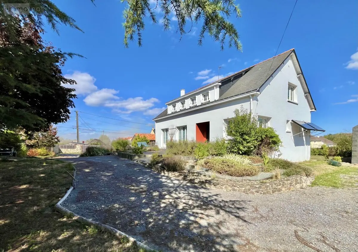 Maison a vendre Mauges-sur-Loire 49110 Maine-et-Loire 49 169 m2 9 pièces 326800 euros 49019-3563 001