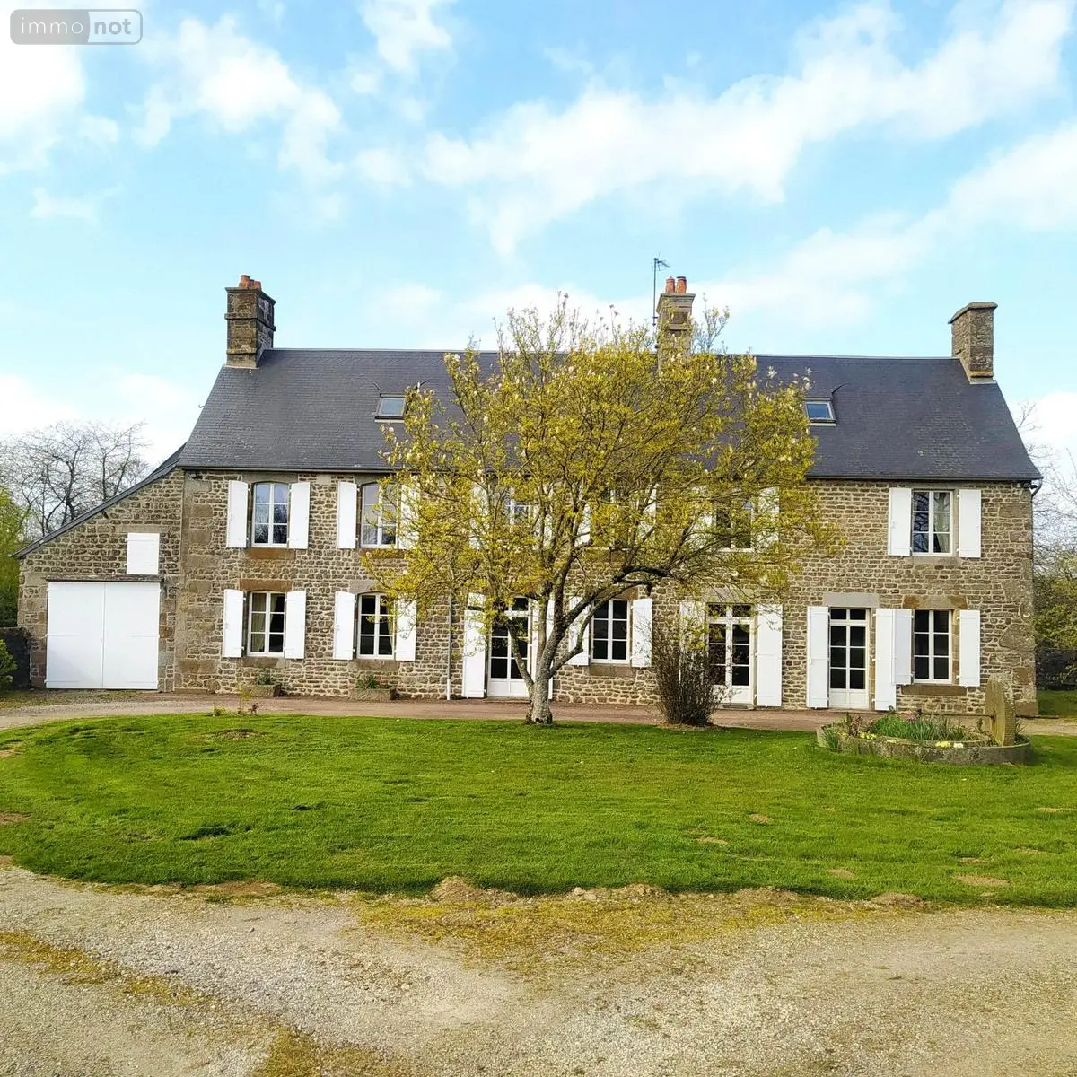 Maison a vendre Chanu 61800 Orne 61 239 m2 9 pièces 305400 euros V70-CHANU 001