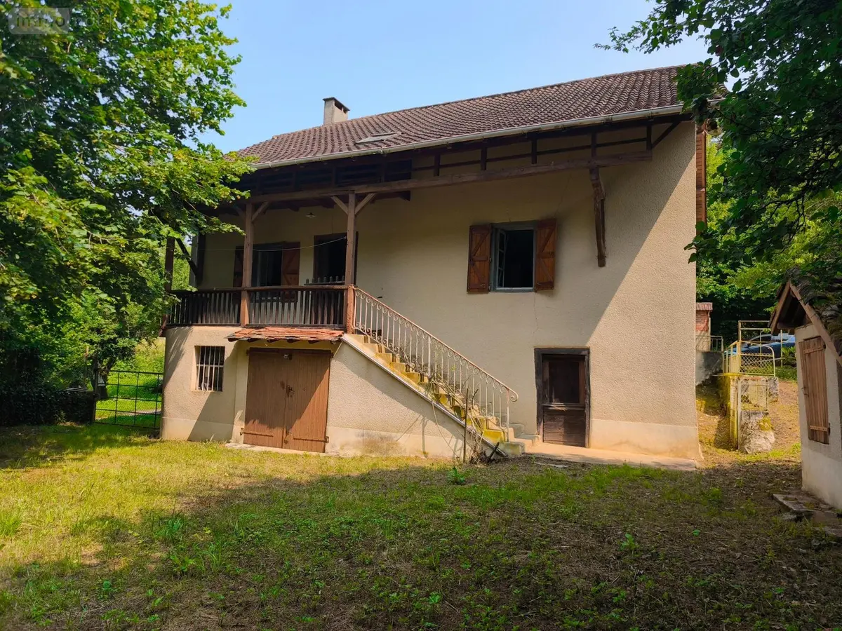 Maison a vendre Le Trioulou 15600 Cantal 15 142 m2 7 pièces 109725 euros 059-2019 001