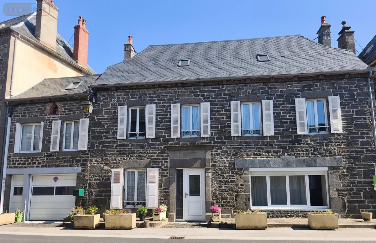 Maison a vendre Neuvéglise-sur-Truyère 15100 Cantal 15 140 m2 5 pièces 184675 euros 059-2067 001