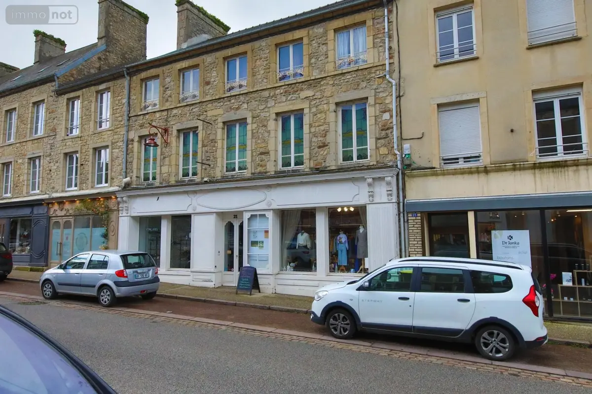 Location fonds et murs commerciaux Bricquebec-en-Cotentin 50260 Manche 50 89 m2 3 pièces 910 euros 094-2033 001