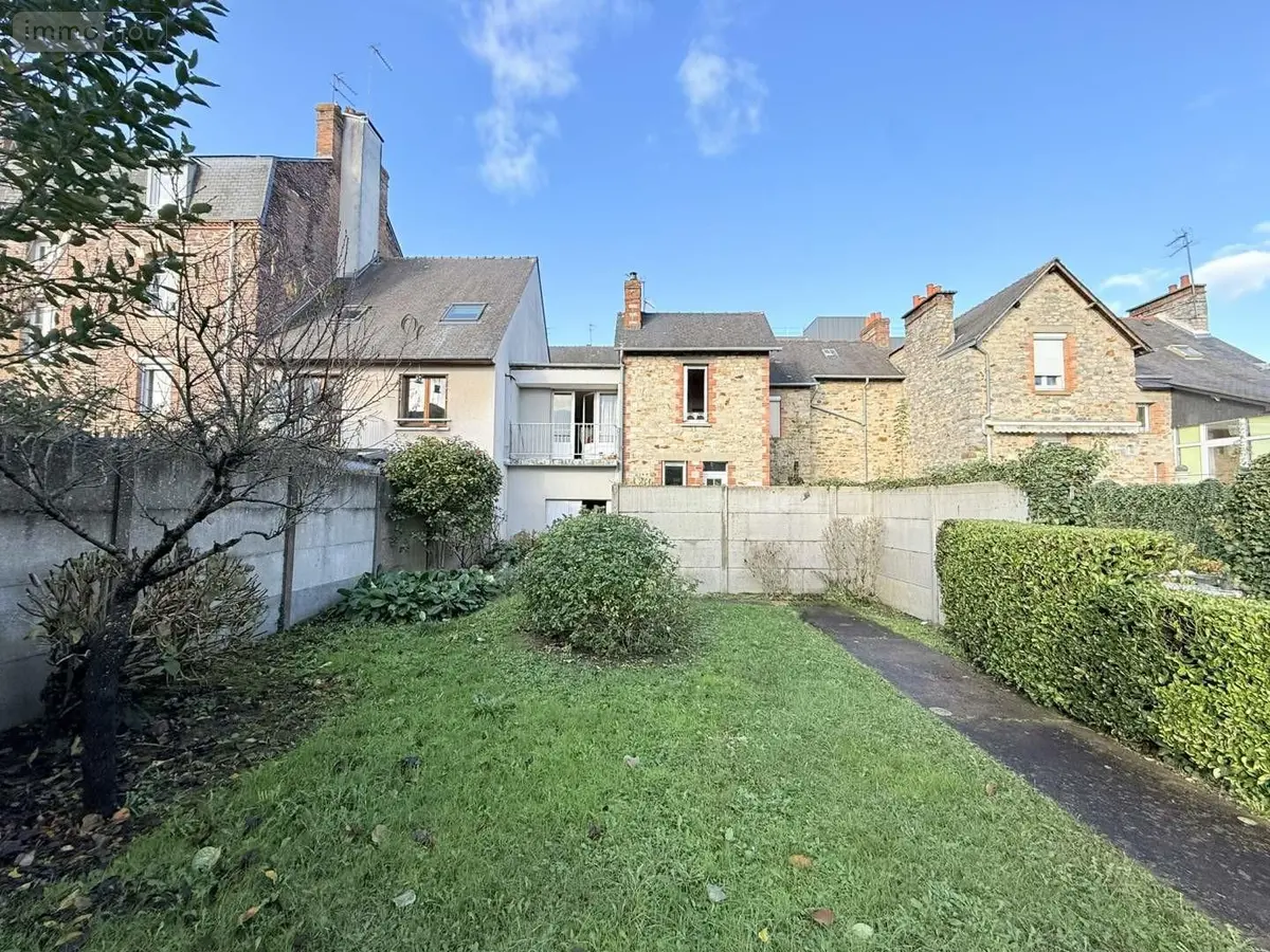 Appartement a vendre Rennes 35000 Ille-et-Vilaine 35 71 m2 3 pièces 324880 euros 007-2589MY 001