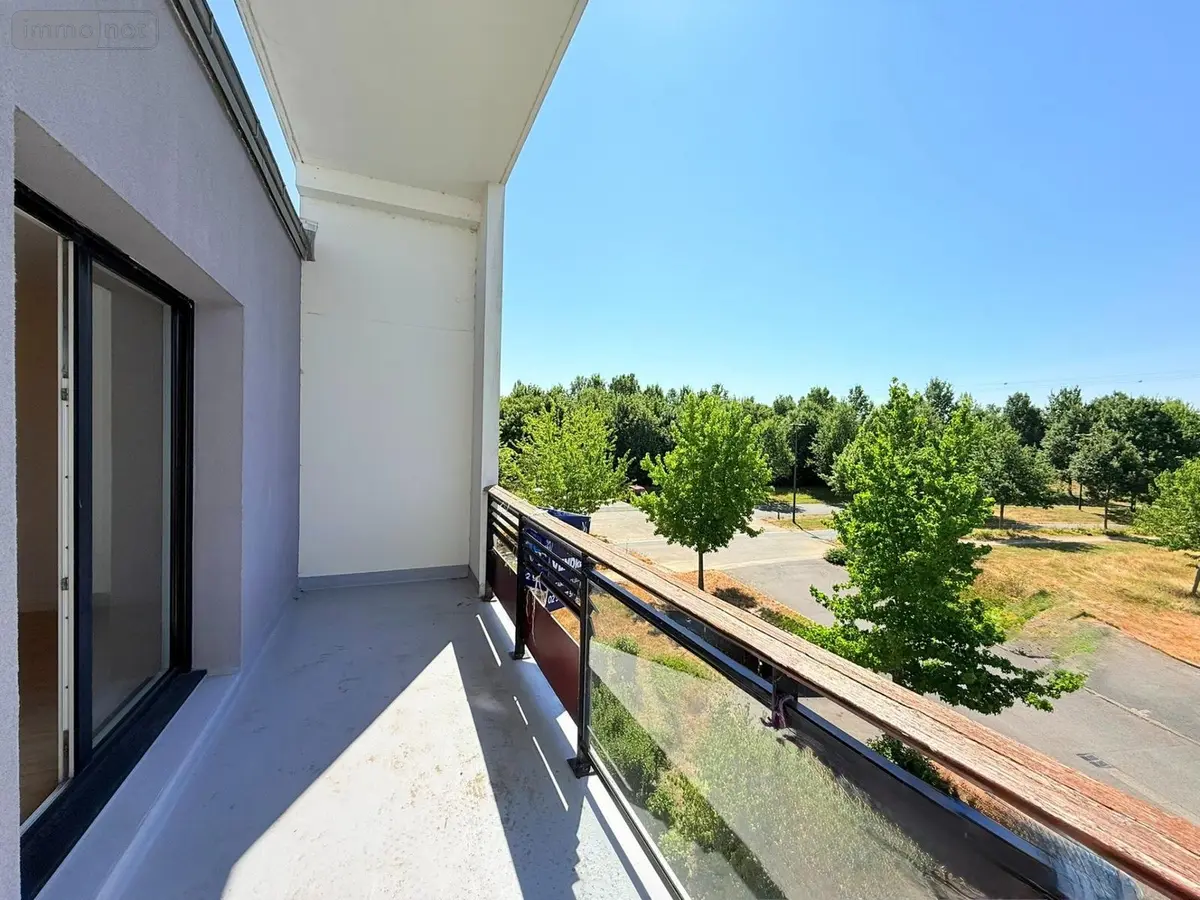 Appartement a vendre Le Rheu 35650 Ille-et-Vilaine 35 69 m2 3 pièces 199900 euros 007-2614MY 001