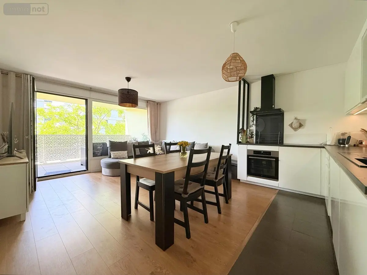 Appartement a vendre Rennes 35000 Ille-et-Vilaine 35 63 m2 3 pièces 274576 euros 007-2655MY 001