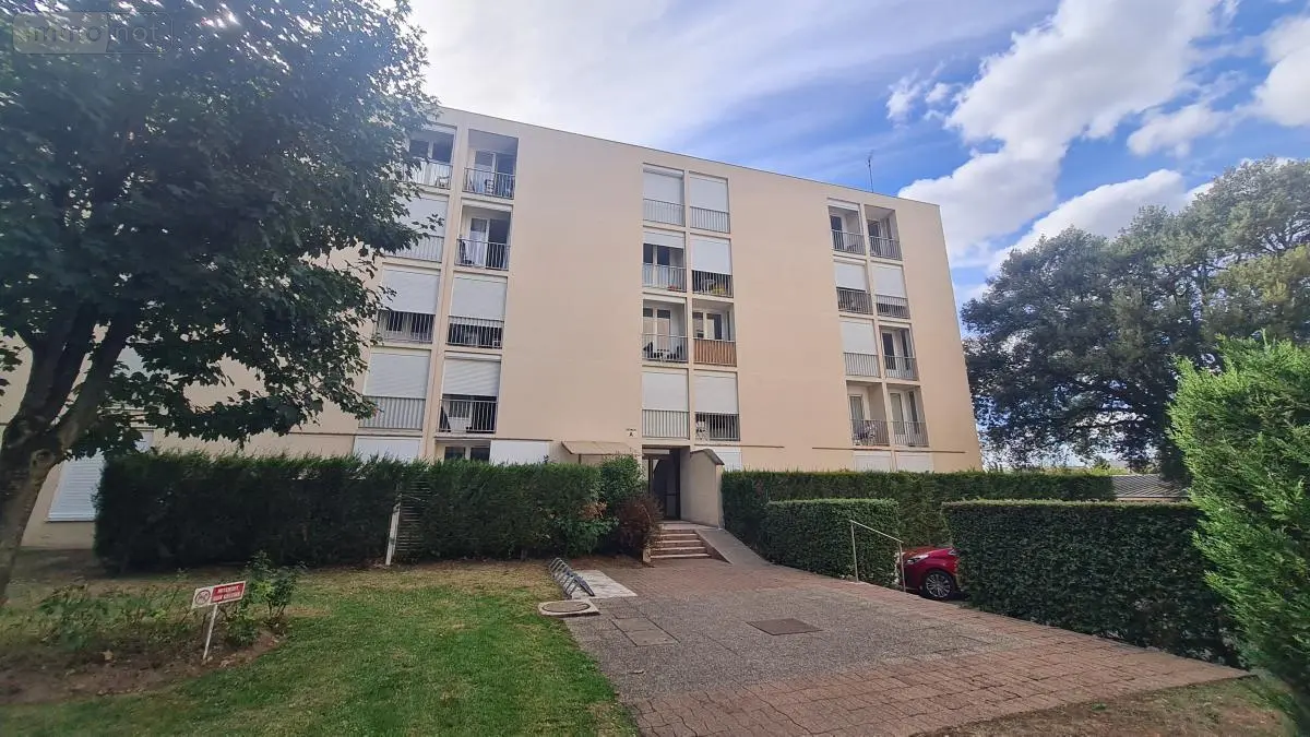 Location appartement Vendôme 41100 Loir-et-Cher 41 55 m2 2 pièces 705 euros 41059-L261 001