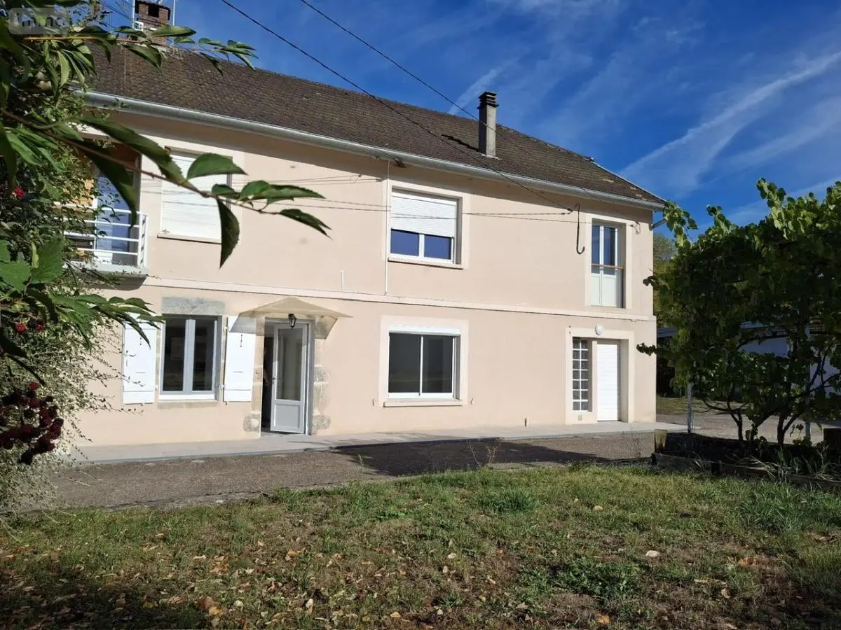 Location appartement Vaudrey 39380 Jura 39 90 m2 4 pièces 730 euros 39033-L622 001