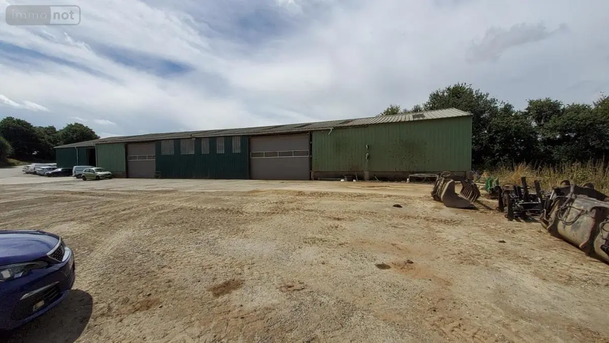 Garage et parking a vendre Saint-Hernin 29270 Finistère 29 1365 m2 273000 euros 29066-3778 001