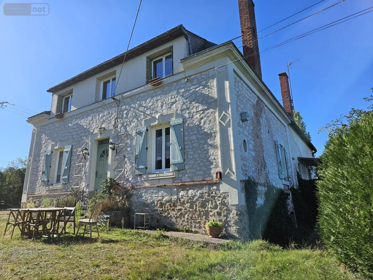 Maison a vendre Mouliherne 49390 Maine-et-Loire 49 250 m2 11 pièces 325500 euros 49041-890 001
