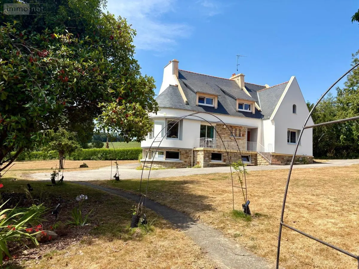 Maison a vendre Saint-Hernin 29270 Finistère 29 191 m2 8 pièces 346500 euros 29066-3933 001