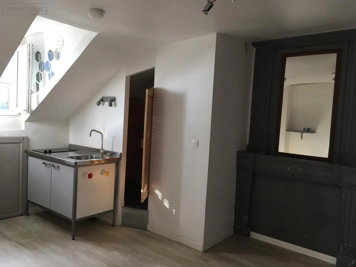 Location appartement Nantes 44000 Loire-Atlantique 44 15 m2 1 pièce 470 euros 44028-L188 001
