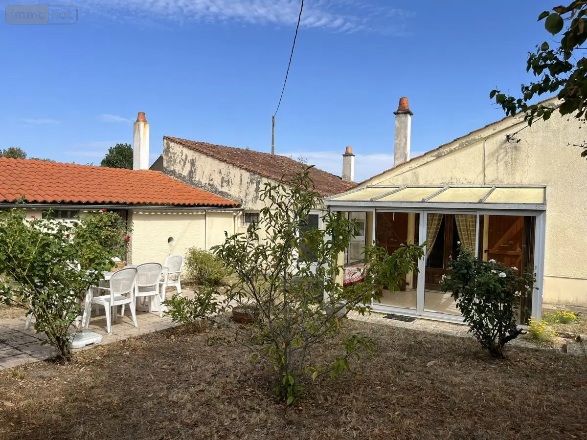 Maison a vendre Saint-Jean-d'Hermine 85210 Vendée 85 137 m2 4 pièces 115400 euros 85088-2333 001